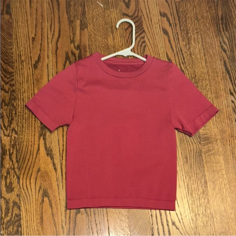Women's Nylon Short Sleeve Sleeves slight Crop Top - Picture 1 of 5